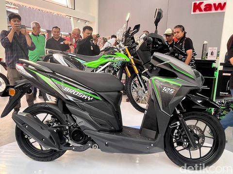 Kawasaki, Honda, Kawasaki Brusky 125 Meluncur di RI, Tantang Honda Vario