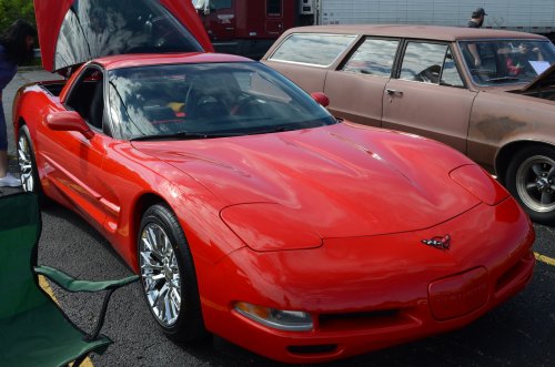 1200 Car Club Car Show