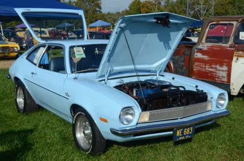 The Blue Oval Came to the Pumpkin Run
