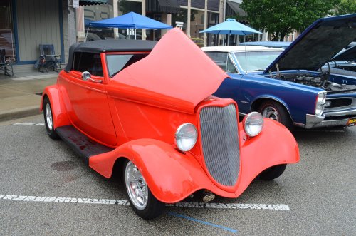 Customs and Rods In Lawrenceburg