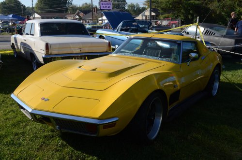 Corvettes At the Pumpkin Run