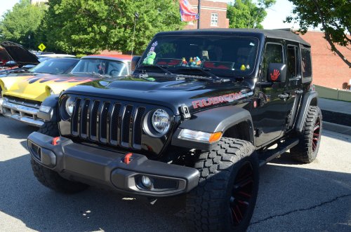 21st Century Cars Rolled Into Lawrenceburg