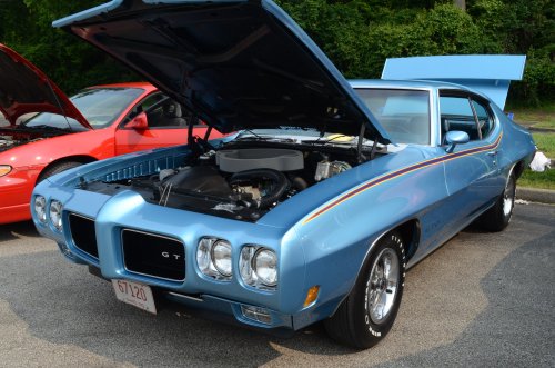 Pontiac At the All-GM Show