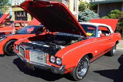 Cars Shine In North College Hill