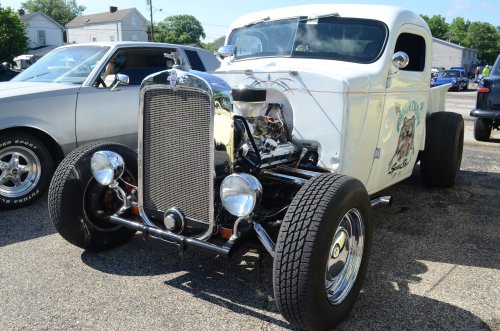 Variety At Rollin' On the River
