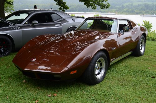 Corvettes Joined in to go Rollin' On the River