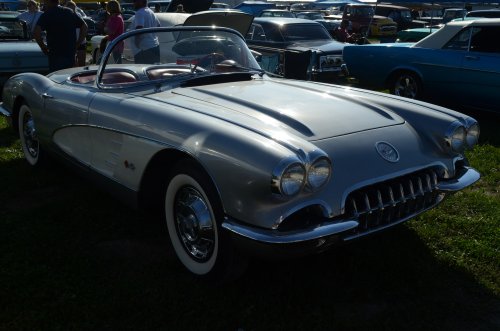 Corvettes At the Pumpkin Run