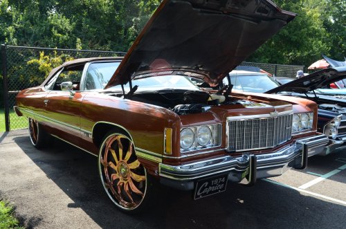 A Buch of GM Cars Came to Blue Ash, and One MoPar