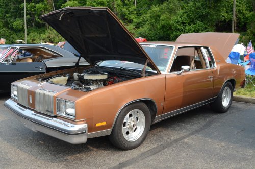 GM, A Lot of Oldsmobiles Were at the All-GM Show