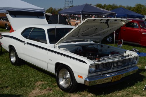 More MoPar Rolled Into the Pumpkin Run