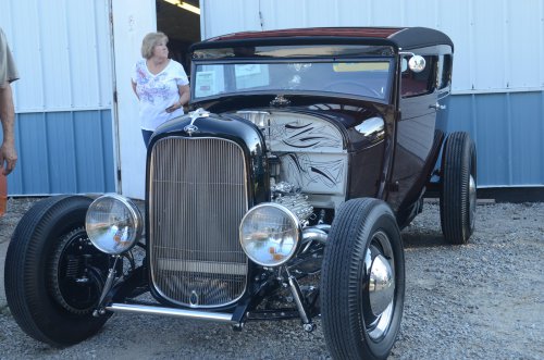 Some Veteran Cars Came to the Pumpkin Run