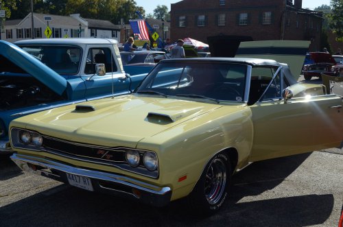 Wrapping Up the Downtown Throwdown in Batavia