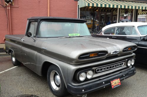 Trucks In Lawrenceburg