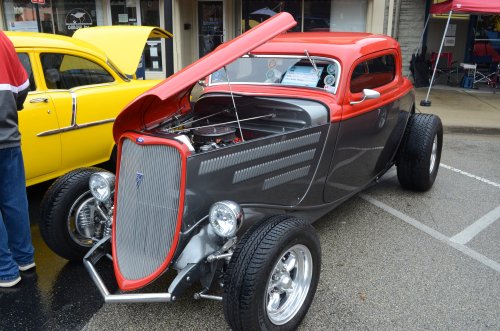 Customs and Rods In Lawrenceburg