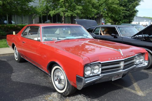 Oldsmobile, GM, Oldsmobile Groups Sponsor the All GM Show