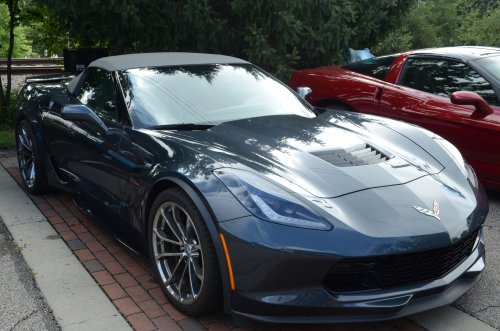 Corvettes Have Their Place at the Glendale Gathering