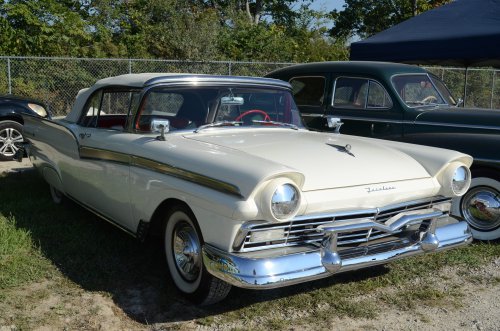 A Perfect Weekend to Show Off Cars