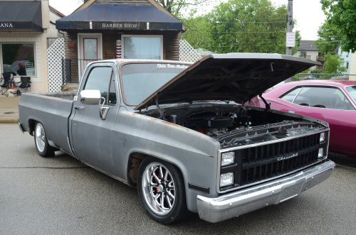 Trucks Cruised to Fight ALS