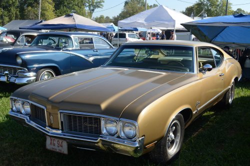 Old Cars to Support Charities
