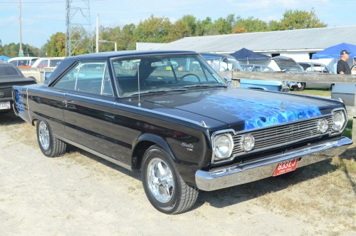 Chrysler, Chrysler Corp. Cars Made it to the Pumpkin Run