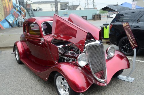 Ford Cruised Into Lawrenceburg