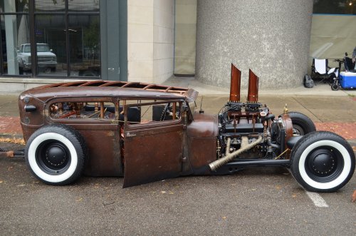 Customs Rolled Into Newport