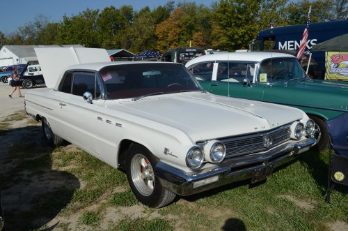 Big and Small, Old and New at the Pumpkin Run