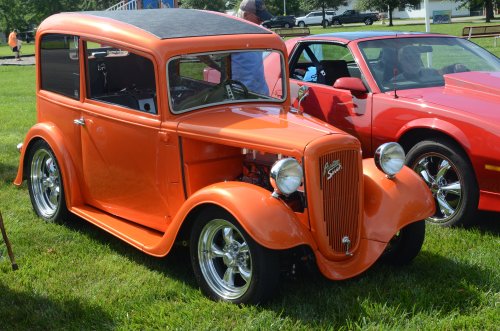 Finishing Up the Shine in the Park Car Show