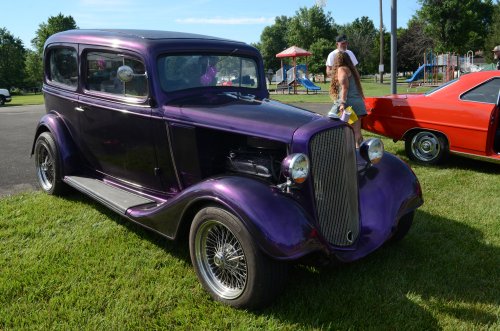 A Fairly Sparse Crowd at the Mt. Orab Lions Club Car Show
