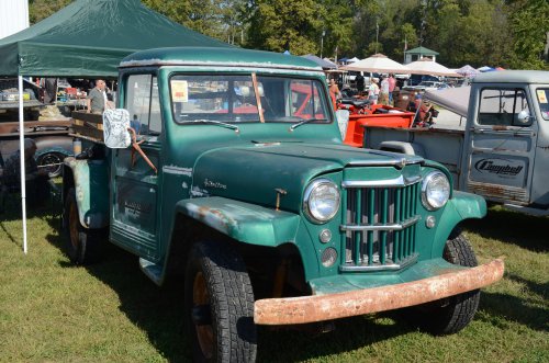 Trucks Rolled Into the Pumpkin Run Nationals.
