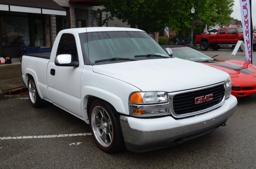 Trucks Cruised to Fight ALS