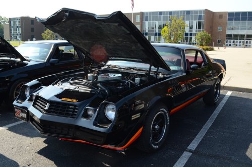 Camaro Came Out to Back the Heroes