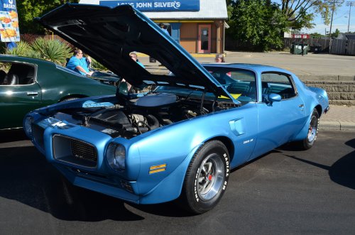 Pontiac, Pontiac Muscled Its Way to the Hill