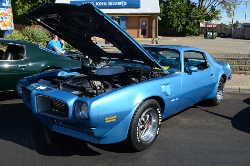 Pontiac, Pontiac Muscled Its Way to the Hill