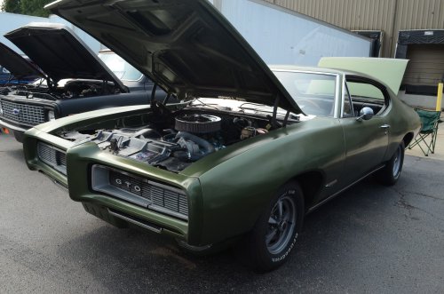 Pontiac At the All-GM Show