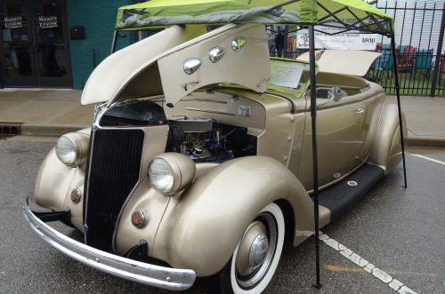 Ford Cruised Into Lawrenceburg