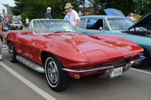 General Motors Was on Parade at Deer Park