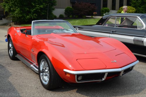Of Course There Were Vettes At the All-GM Show