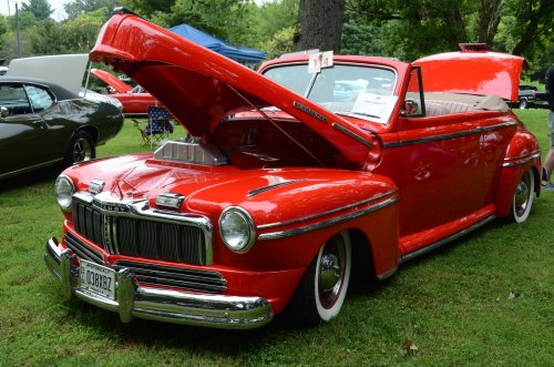 Thirty-sixth Annual Rollin' On the River Car Show