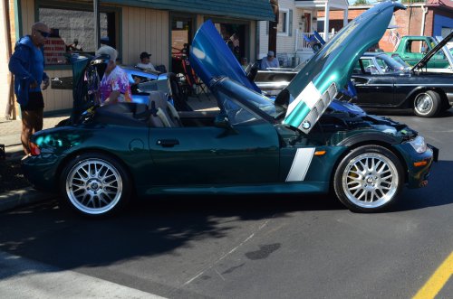 Cars Shine In North College Hill