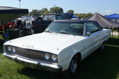 MoPar Showed Off at the Pumpkin Run