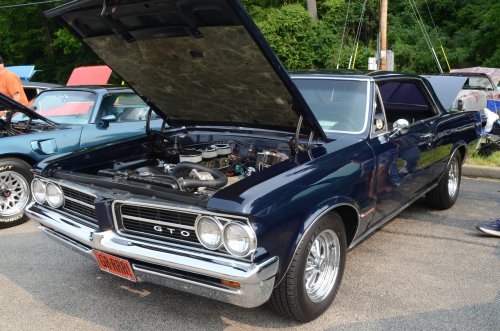 Pontiac At the All-GM Show