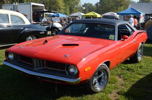 A Perfect Weekend to Show Off Cars