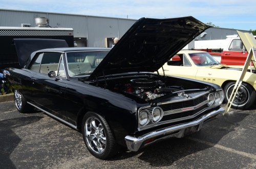 Plenty of Chevrolet Automobiles at the All GM Car Show