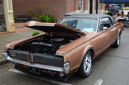 Ford, Ford Cruised Into Lawrenceburg