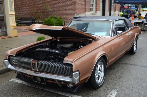 Ford Cruised Into Lawrenceburg