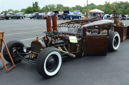 The Erlinger Lions Show Brought a Lot of Variety