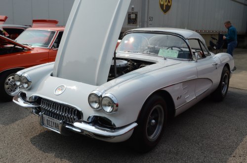 Of Course There Were Vettes At the All-GM Show