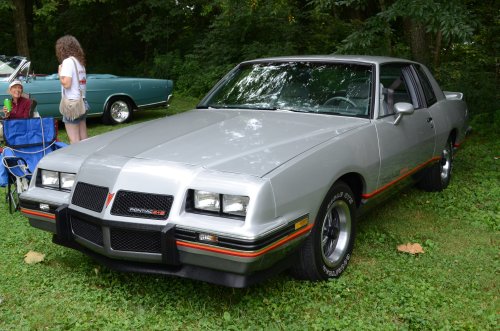 Pontiac, Pontiac Went Rollin' On the River
