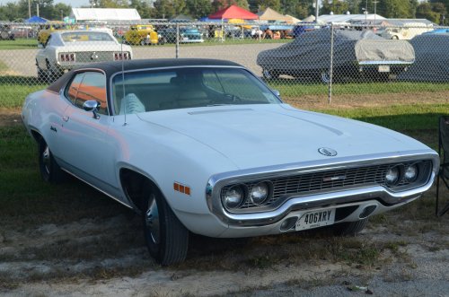 MoPar At the Pumpkin Run